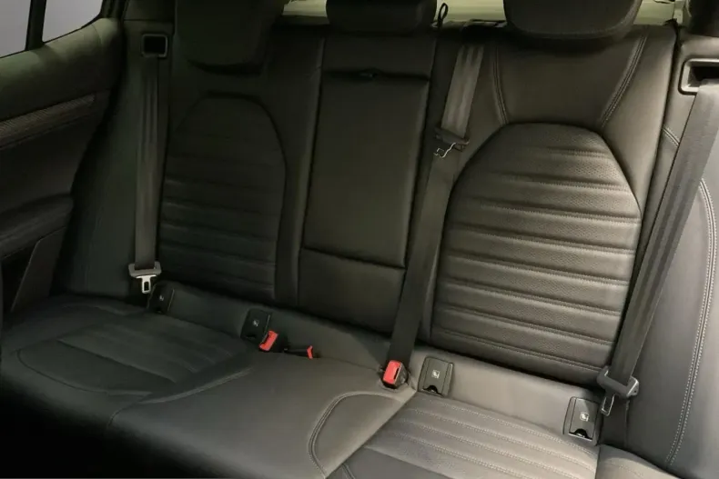 Alfa Romeo Stelvio din 2024 cu 10.500 km - oferta ALF207017 - foto 6