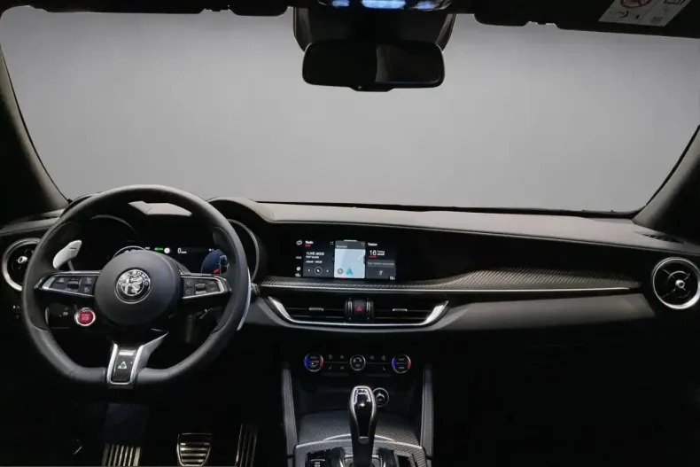 Alfa Romeo Stelvio din 2024 cu 10.500 km - oferta ALF207017 - foto 7