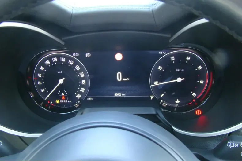 Alfa Romeo Stelvio din 2024 cu 3.040 km - oferta ALF207019 - foto 9