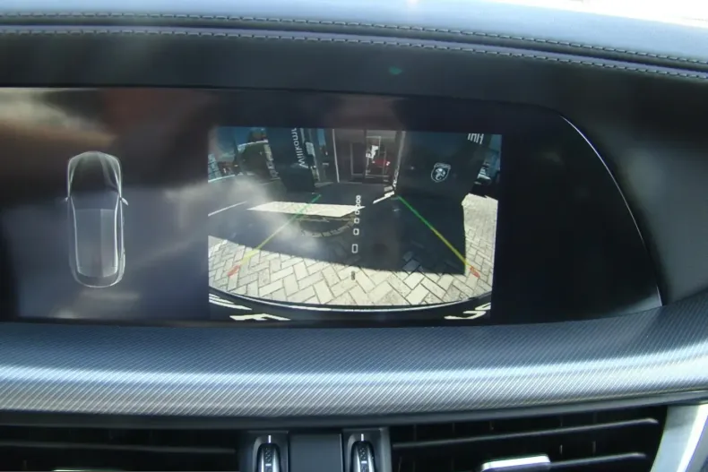 Alfa Romeo Stelvio din 2024 cu 3.040 km - oferta ALF207019 - foto 10