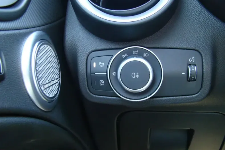 Alfa Romeo Stelvio din 2024 cu 3.040 km - oferta ALF207019 - foto 16