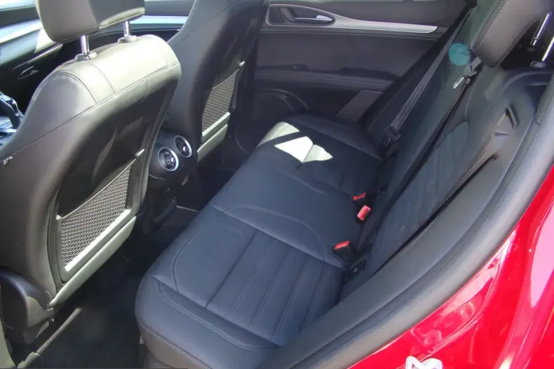 Alfa Romeo Stelvio din 2024 cu 3.040 km - oferta ALF207019 - foto 18