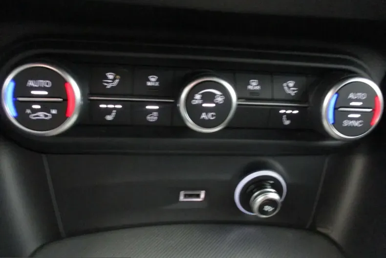 Alfa Romeo Stelvio din 2024 cu 31.911 km - oferta ALF207021 - foto 23