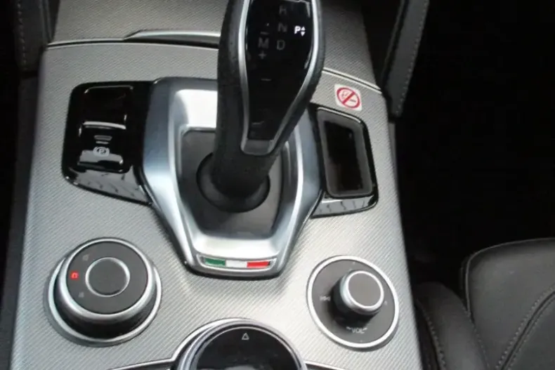 Alfa Romeo Stelvio din 2024 cu 31.911 km - oferta ALF207021 - foto 28