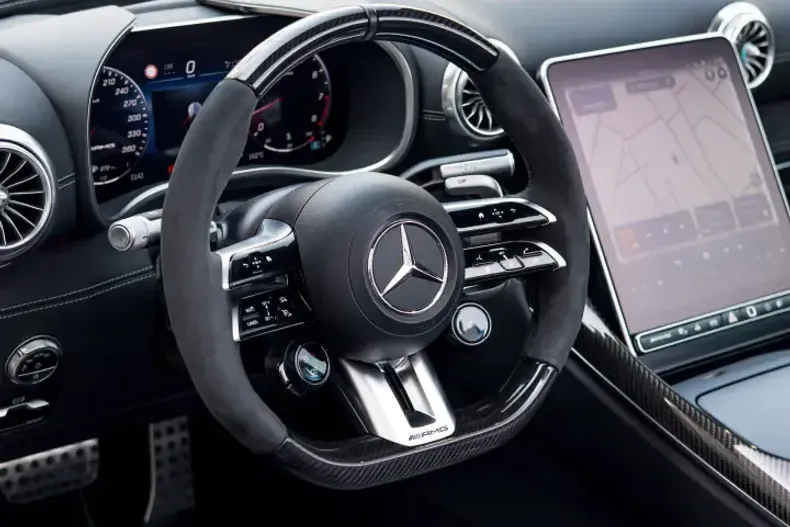 Mercedes-Benz SL 63 AMG (Clasa SL) din 2023 cu 14.900 km - oferta MER207027 - foto 30