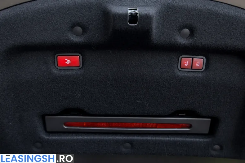 Mercedes-Benz SL 63 AMG (Clasa SL) din 2023 cu 14.900 km - oferta MER207027 - foto 31