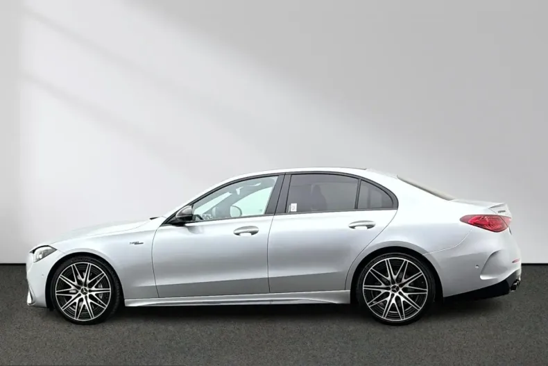 Mercedes-Benz C 43 AMG (Clasa C) din 2024 cu 19.900 km - oferta MER207028 - foto 2