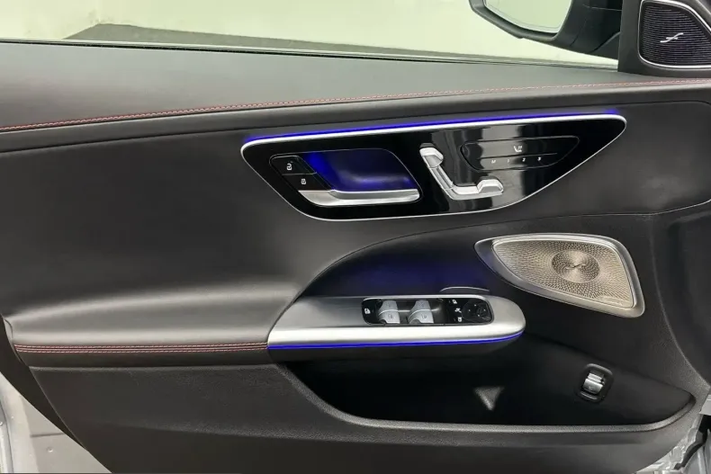 Mercedes-Benz C 43 AMG (Clasa C) din 2024 cu 19.900 km - oferta MER207028 - foto 11