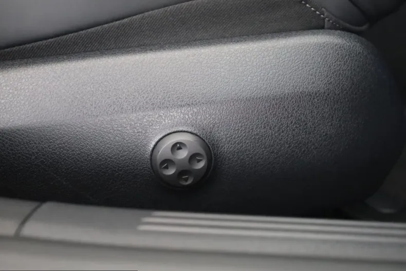 Mercedes-Benz C 43 AMG (Clasa C) din 2024 cu 23.900 km - oferta MER207031 - foto 21