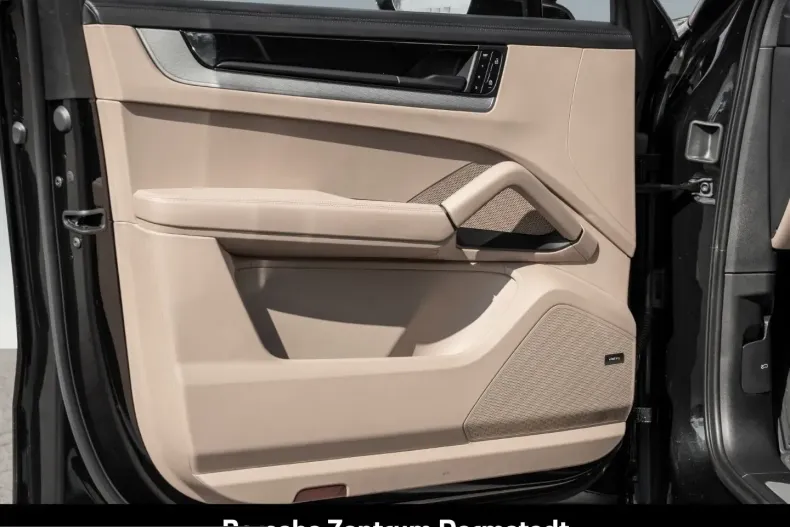 Porsche Cayenne din 2024 cu 44.293 km - oferta POR207032 - foto 16