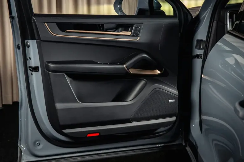 Porsche Cayenne din 2024 cu 41.000 km - oferta POR207046 - foto 11