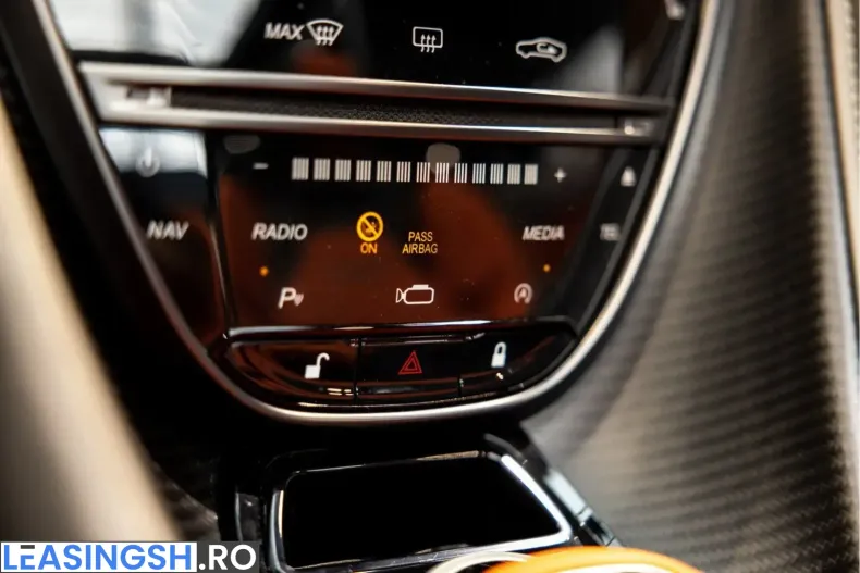 Aston Martin DBS din 2024 cu 3.500 km - oferta AST207050 - foto 30