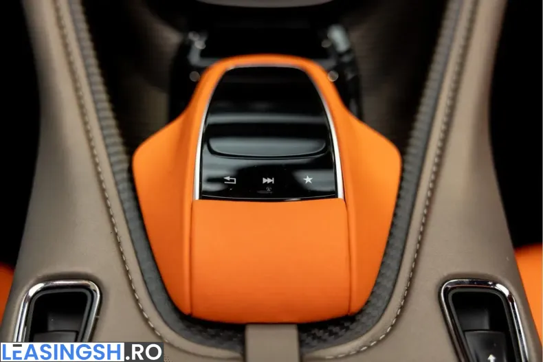 Aston Martin DBS din 2024 cu 3.500 km - oferta AST207050 - foto 37