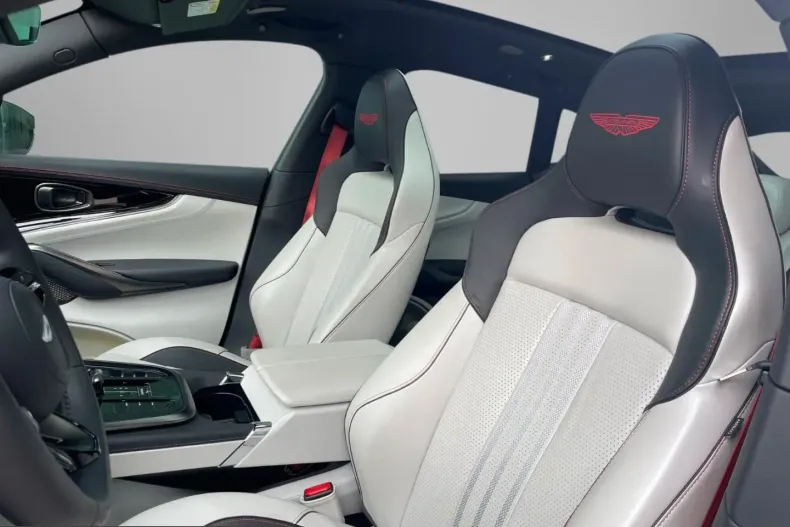 Aston Martin DBX din 2024 cu 29.999 km - oferta AST207053 - foto 2