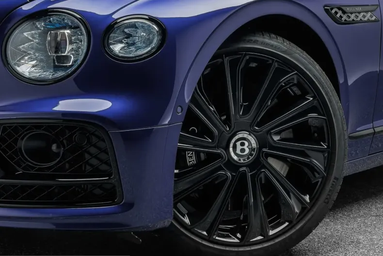 Bentley Flying Spur din 2023 cu 21.500 km - oferta BEN207059 - foto 1