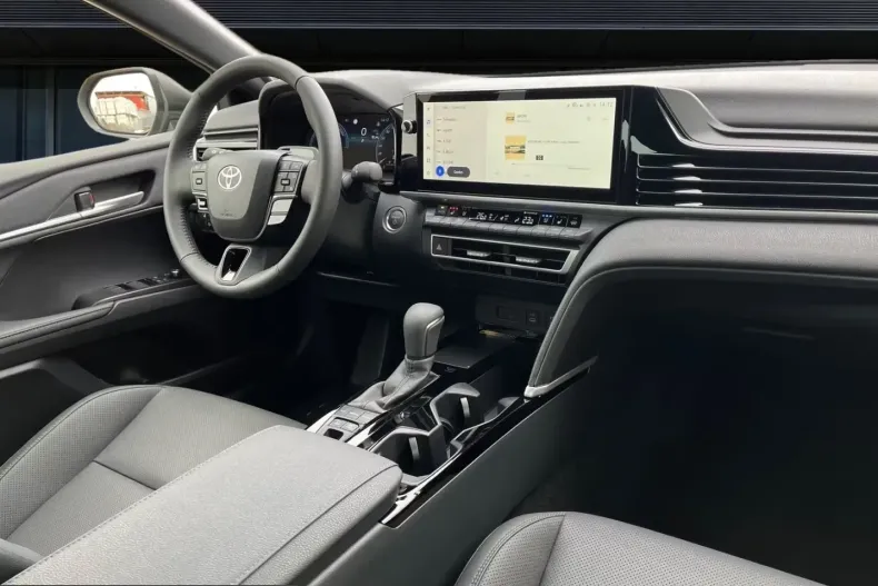 Toyota Camry din 2025 cu 15 km - oferta TOY207072 - foto 17