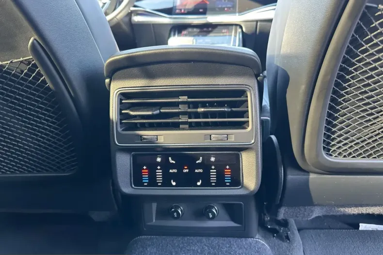 Audi Q8 din 2022 cu 99.000 km - oferta AUD207075 - foto 28