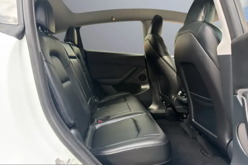 Tesla Model Y din 2023 cu 48.487 km - oferta TES207081 - foto 12