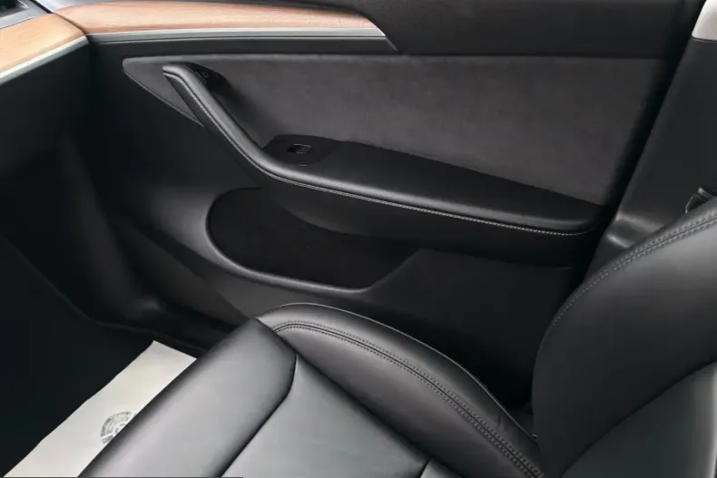 Tesla Model Y din 2023 cu 48.487 km - oferta TES207081 - foto 19