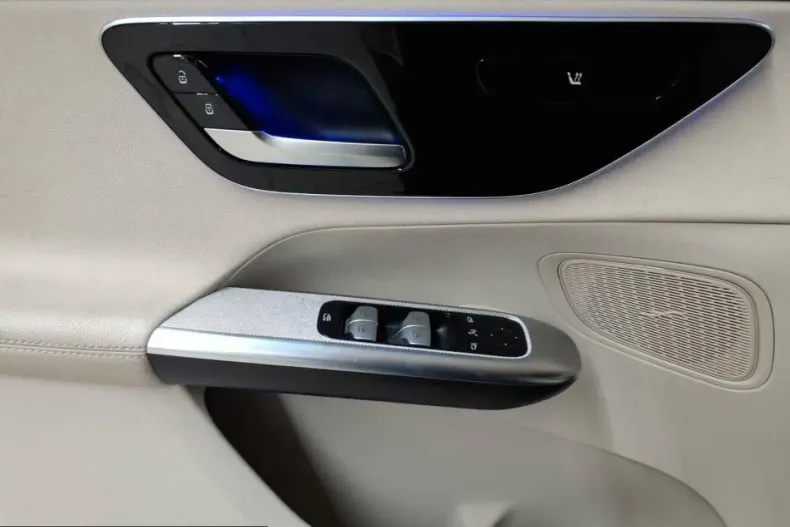 Mercedes-Benz GLC 200 (Clasa GLC) din 2023 cu 110.080 km - oferta MER207089 - foto 4