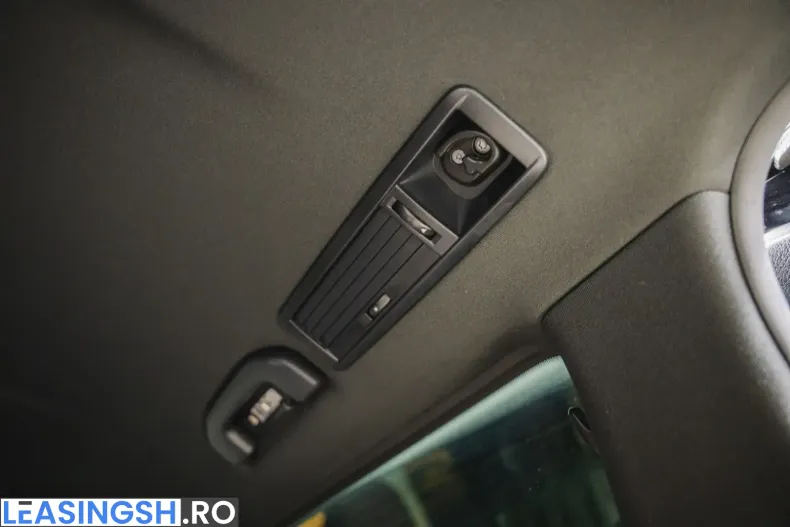 Mercedes-Benz V 300 (Clasa V) din 2024 cu 60.500 km - oferta MER207090 - foto 12