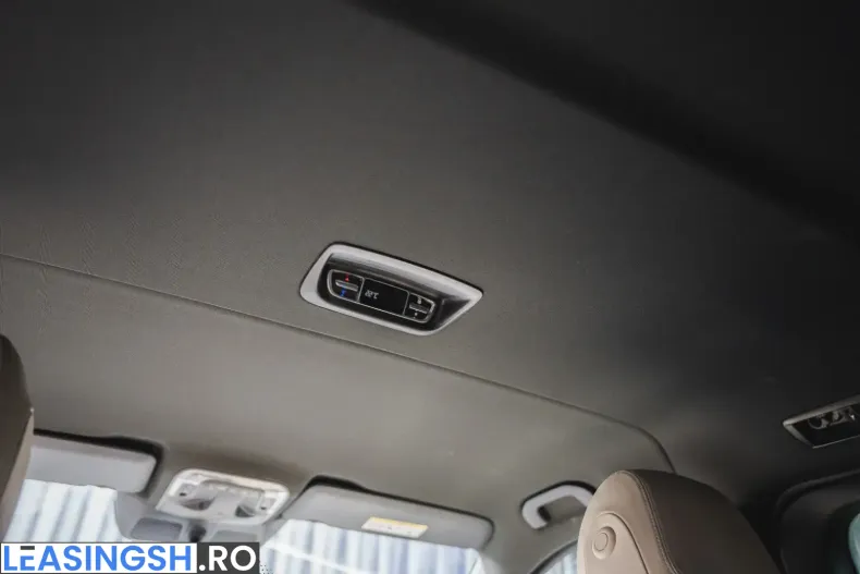 Mercedes-Benz V 300 (Clasa V) din 2024 cu 60.500 km - oferta MER207090 - foto 18