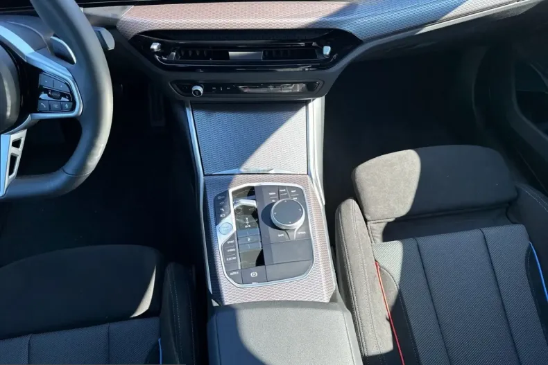 BMW 330 (Seria 3) din 2024 cu 7.100 km - oferta BMW207093 - foto 13