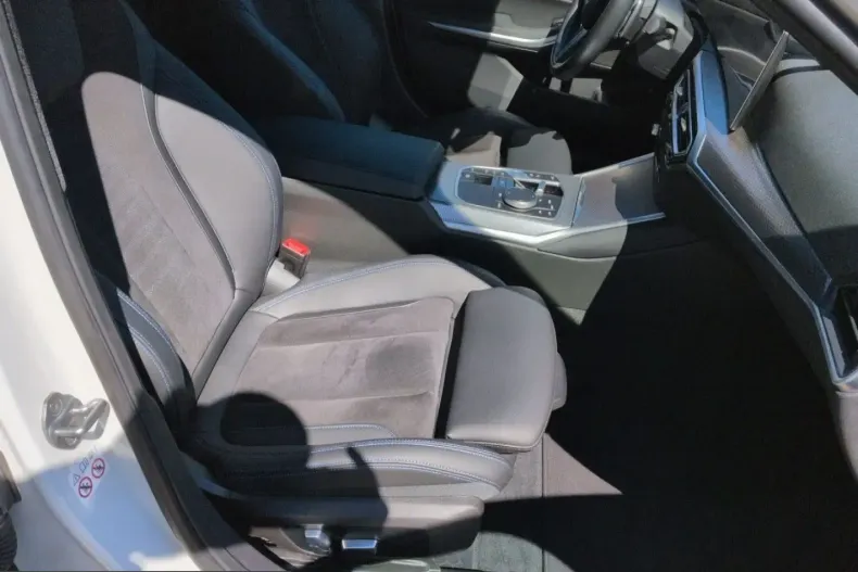 BMW 330 (Seria 3) din 2024 cu 17.953 km - oferta BMW207094 - foto 10