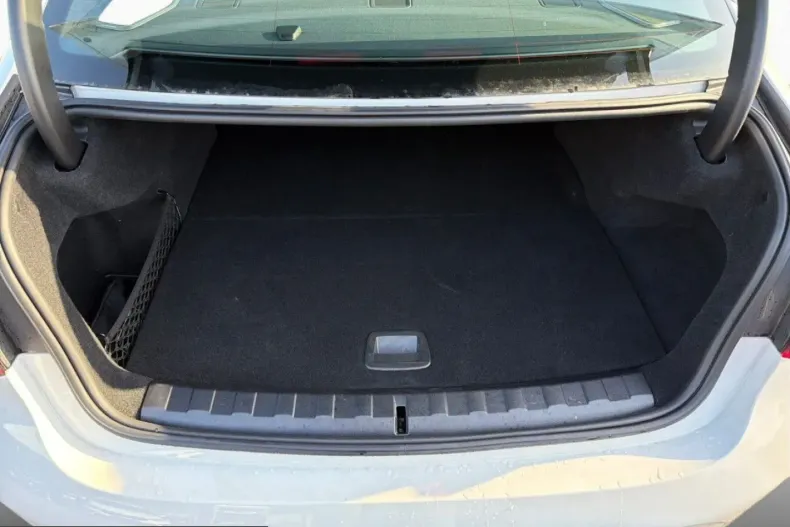 BMW 330 (Seria 3) din 2024 cu 27.803 km - oferta BMW207096 - foto 12