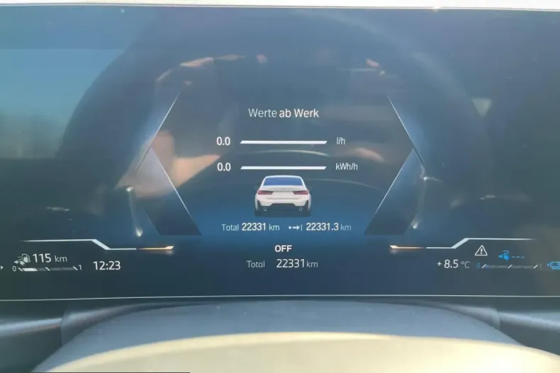 BMW 330 (Seria 3) din 2024 cu 22.310 km - oferta BMW207099 - foto 11