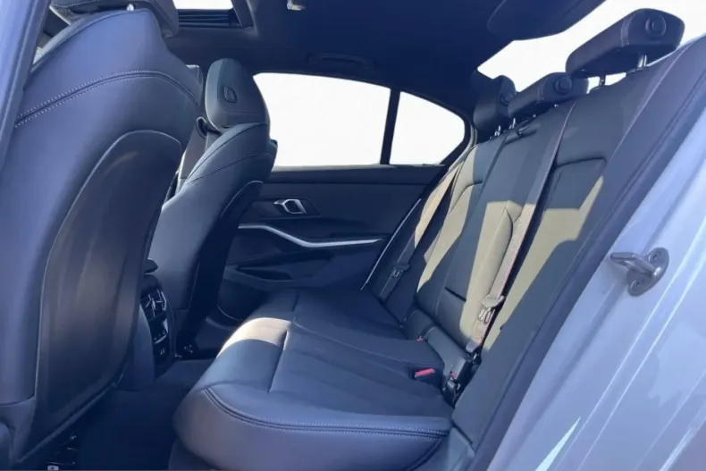 BMW 330 (Seria 3) din 2024 cu 22.310 km - oferta BMW207099 - foto 18