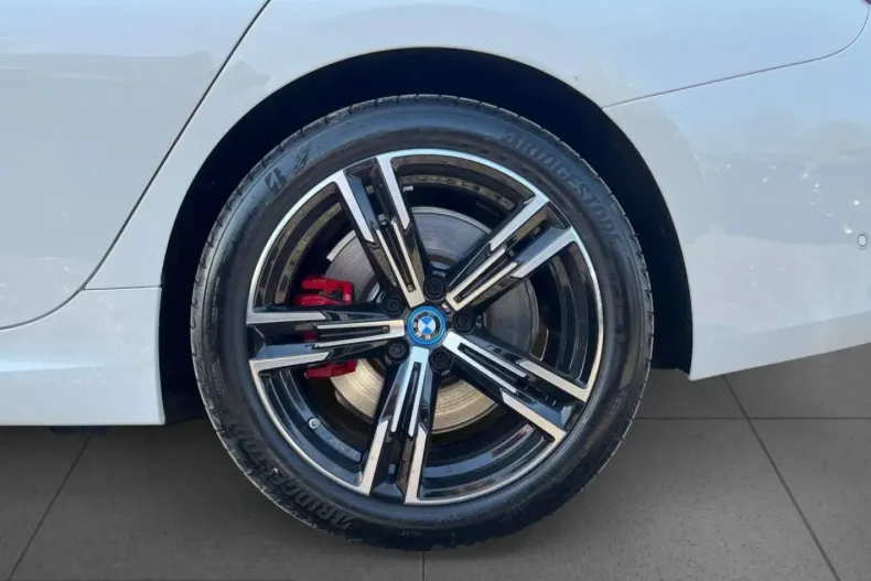 BMW 330 (Seria 3) din 2024 cu 22.310 km - oferta BMW207099 - foto 20