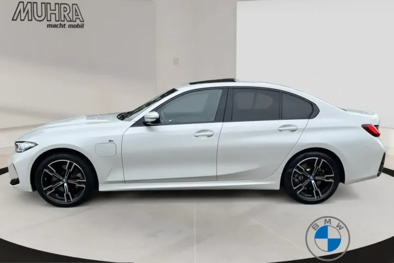 BMW 330 (Seria 3) din 2024 cu 34.000 km - oferta BMW207100 - foto 3