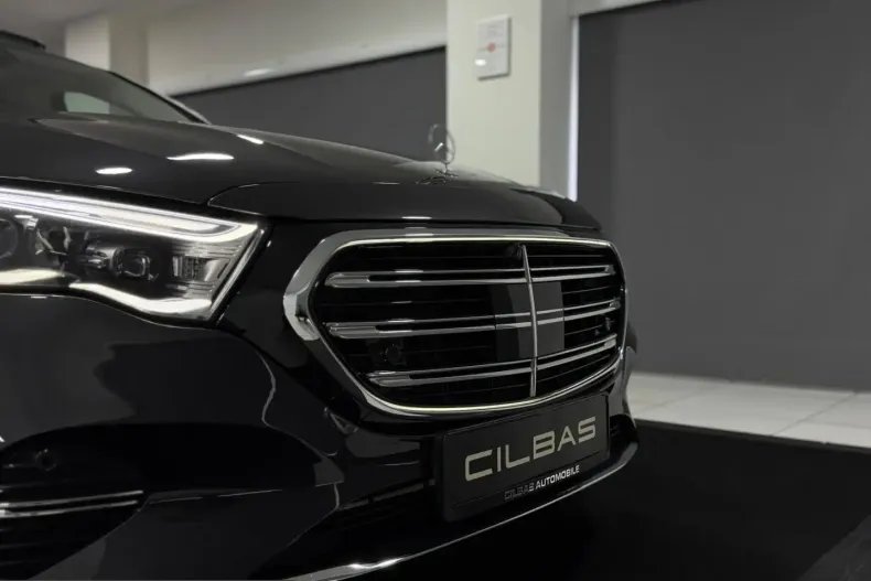Mercedes-Benz E 400 (Clasa E) din 2023 cu 74.433 km - oferta MER207103 - foto 4
