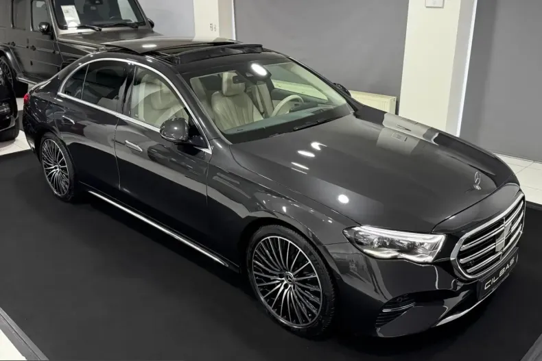 Mercedes-Benz E 400 (Clasa E) din 2023 cu 74.433 km - oferta MER207103 - foto 5