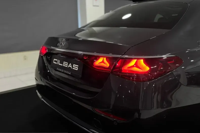 Mercedes-Benz E 400 (Clasa E) din 2023 cu 74.433 km - oferta MER207103 - foto 14