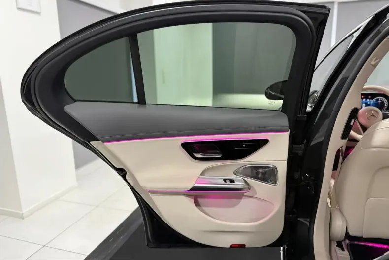 Mercedes-Benz E 400 (Clasa E) din 2023 cu 74.433 km - oferta MER207103 - foto 23