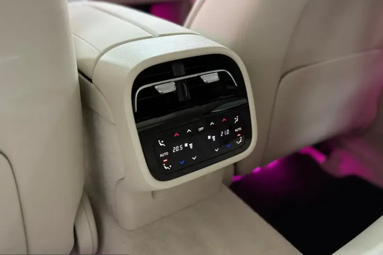 Mercedes-Benz E 400 (Clasa E) din 2023 cu 74.433 km - oferta MER207103 - foto 27