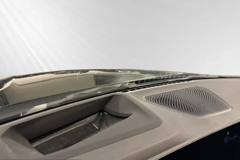 BMW 330 (Seria 3) din 2024 cu 27.200 km - oferta BMW207114 - foto 20