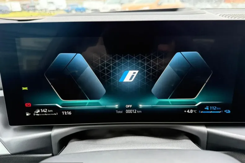 BMW 330 (Seria 3) din 2025 cu 14.900 km - oferta BMW207115 - foto 8