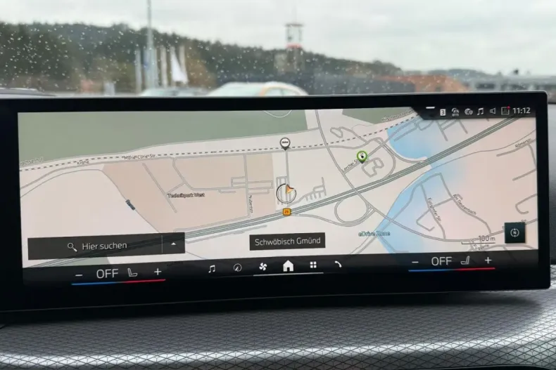 BMW 330 (Seria 3) din 2025 cu 14.900 km - oferta BMW207115 - foto 9