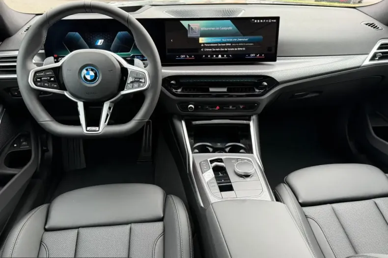 BMW 330 (Seria 3) din 2025 cu 14.900 km - oferta BMW207115 - foto 10