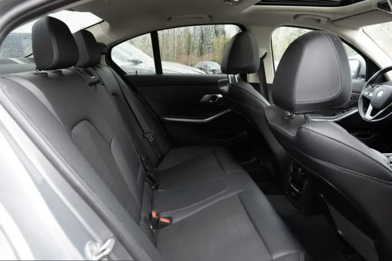 BMW 320 (Seria 3) din 2023 cu 72.260 km - oferta BMW207118 - foto 10