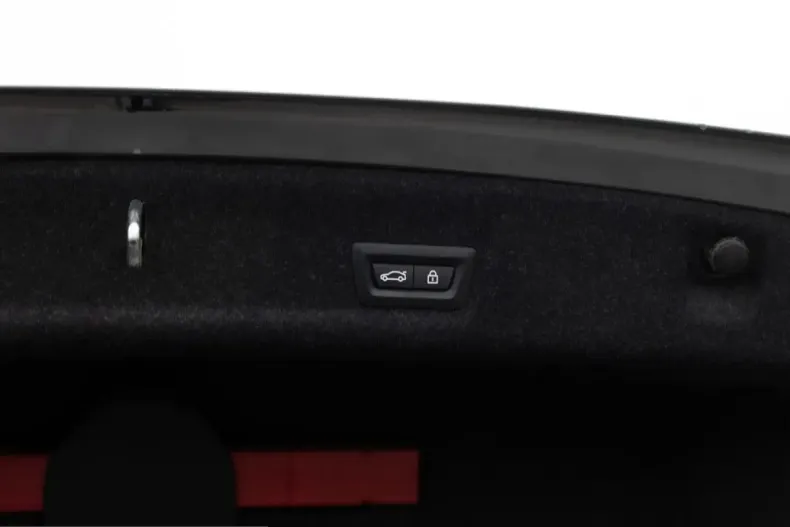 BMW 320 (Seria 3) din 2023 cu 72.260 km - oferta BMW207118 - foto 13