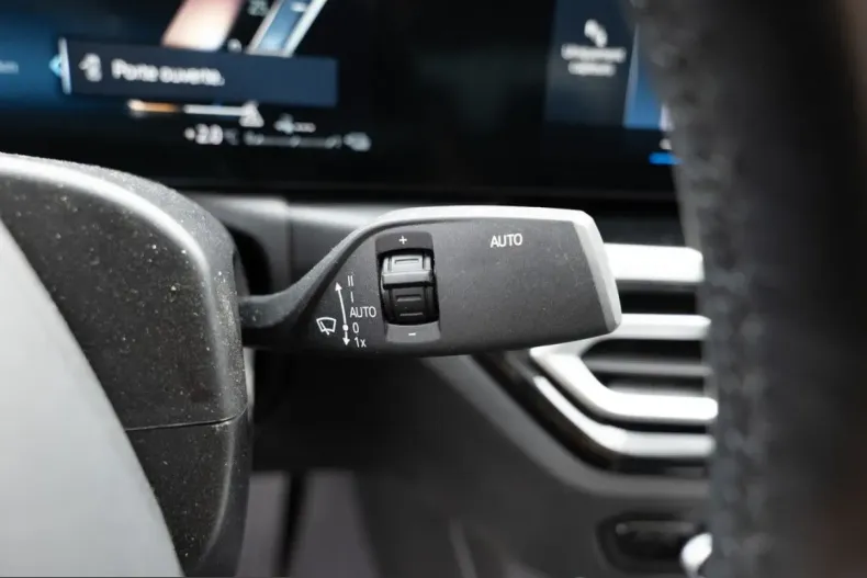 BMW 320 (Seria 3) din 2023 cu 72.260 km - oferta BMW207118 - foto 24