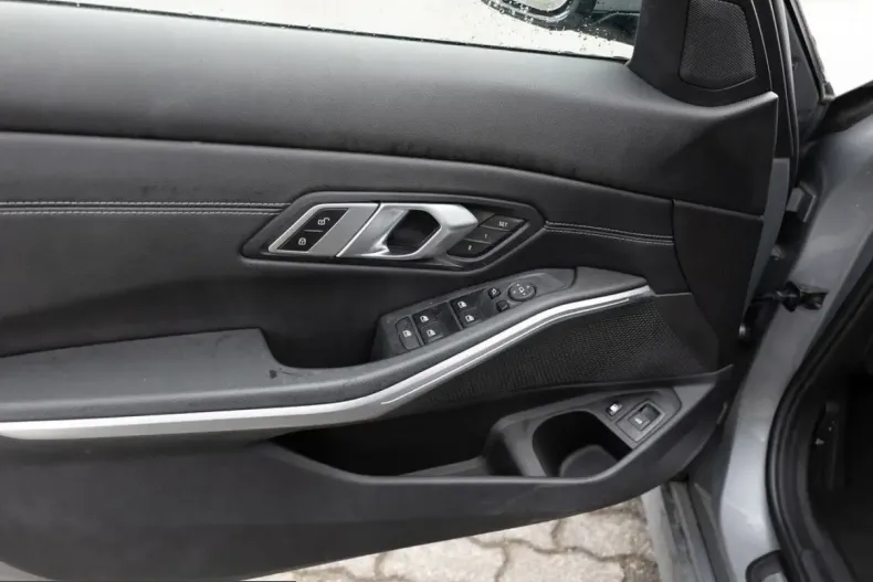 BMW 320 (Seria 3) din 2023 cu 72.260 km - oferta BMW207118 - foto 29