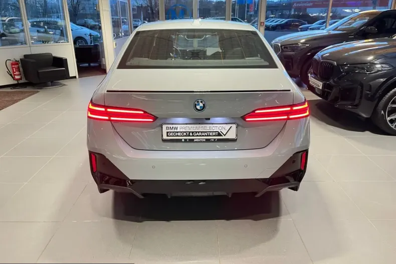 BMW 530 (Seria 5) din 2025 cu 22.685 km - oferta BMW207121 - foto 9