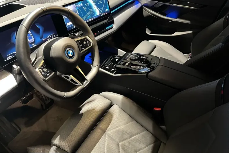 BMW 530 (Seria 5) din 2025 cu 22.685 km - oferta BMW207121 - foto 13