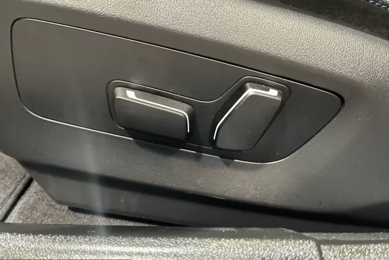 BMW 530 (Seria 5) din 2025 cu 22.685 km - oferta BMW207121 - foto 17