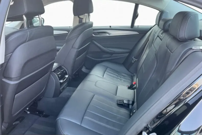 BMW 530 (Seria 5) din 2023 cu 96.455 km - oferta BMW207126 - foto 12